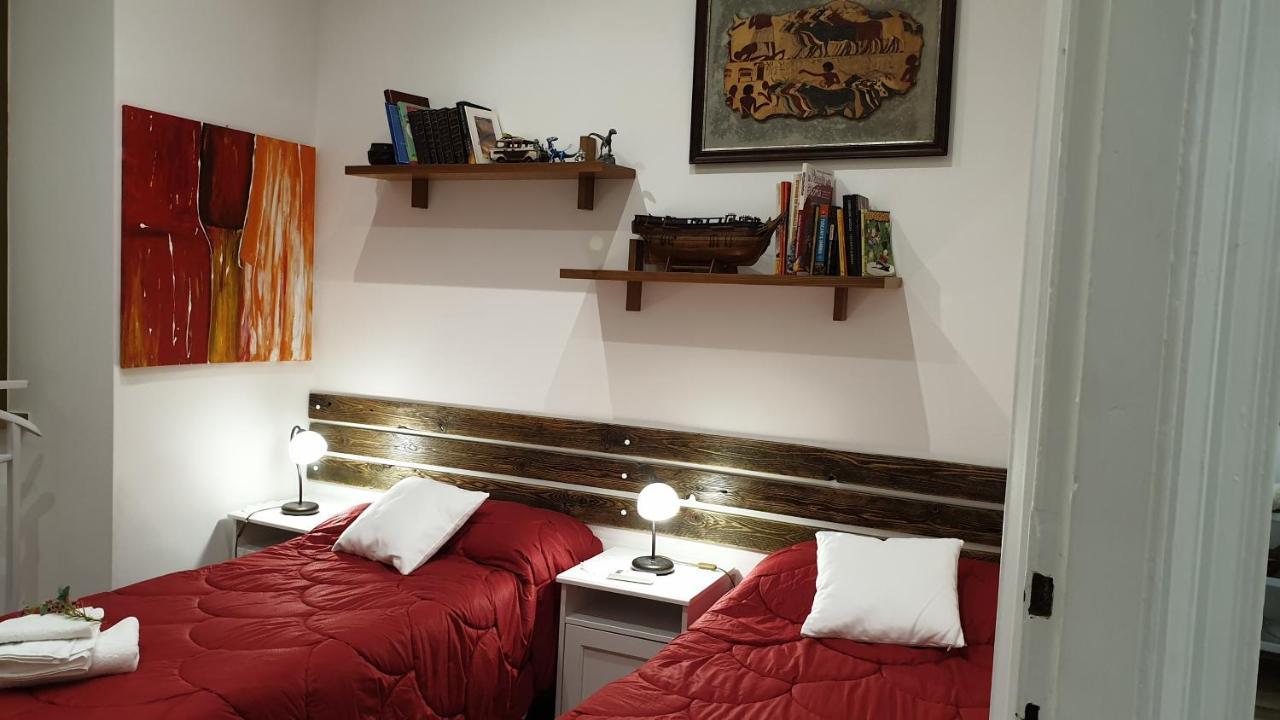 Casa Ferrari Testaccio E Trastevere Wi-fi Free Lägenhet