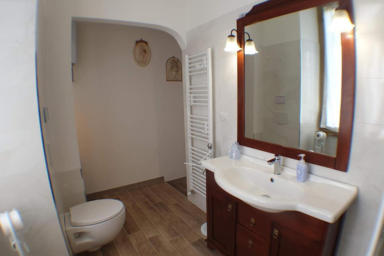 Casa Ferrari Testaccio E Trastevere Wi-fi Free Lägenhet