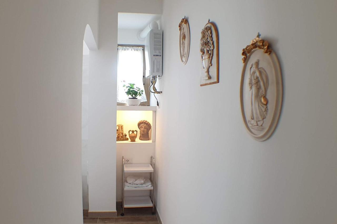 Casa Ferrari Testaccio E Trastevere Wi-fi Free Lägenhet